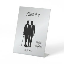 Mariage gris argenté avec des noms et des dates