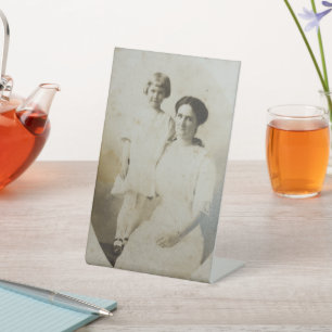 Signe De Table Masque ovale Maman & Fille RPPC Renversé Photo BW
