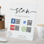 Signe De Table Médias sociaux 4 codes QR Blanc (In SItu)