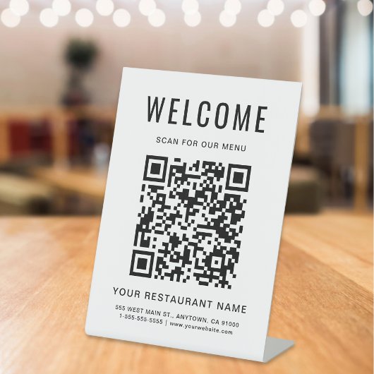 Signe De Table Menu de restaurant moderne sur table avec code QR