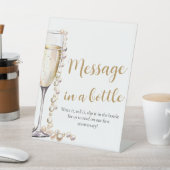 Signe De Table Message de perles et de poursuites dans un jeu de  (In SItu)