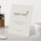 Signe De Table Modern "Reserved" Beige Script Wedding (In SItu)