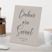Signe De Table Moderne Calligraphie Minimale Les Bébés Sont Doux (In SItu)
