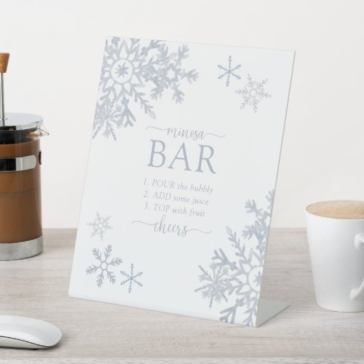 Signe De Table Moderne Dusty Blue Snowflake Winter Mimosa Bar (In SItu)