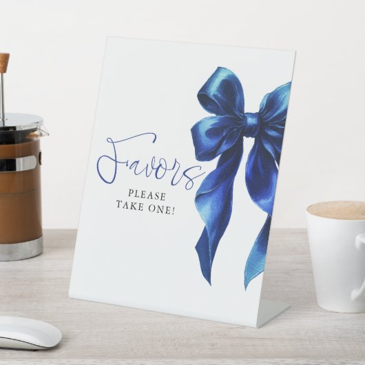 Signe De Table Navy Blue Bow Bridal Shower Favors (In SItu)