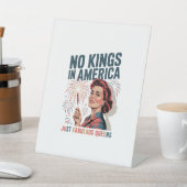 Signe De Table No Kings In America Fabulous Queens Pride 2025 Des (In SItu)