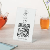 Signe De Table Numéro de table à code QR pour une numérisation nu (In SItu)