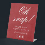 Signe De Table Oh Snap Social Media Chic Modern Mariage Événement<br><div class="desc">Ce design moderne comprend le texte "Oh snap! Partagez vos photos avec nous #YourEventHashtag" dans un script de calligraphie moderne avec une icône Facebook, Twitter et Instagram ci-dessous. Personnalisez en modifiant le texte dans les zones de texte fournies. #weddingsignes #mariage #weddingdécors #weddingsigno #weddinginspo #weddinginspiration #weddinggideas #weddingsign #weddingplanning #weddingdecorations #weddingdetails #weddingseas#mariages...</div>