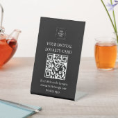 Signe De Table Pancarte de piédestal de code QR de récompense de (In SItu)