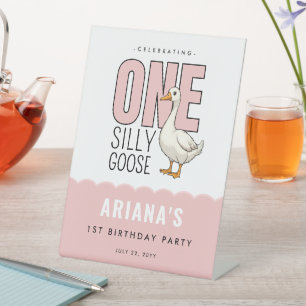 Signe De Table Personnalisé moderne one Silly Goose 1er anniversa