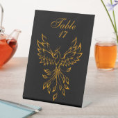 Signe De Table Phoenix de cuivre se lève sur noir (In SItu)