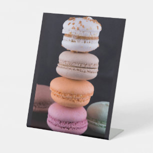Signe De Table Pile coloré de macarons français