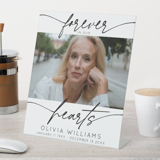 Signe De Table Pour Toujours Dans Nos Coeurs Simple Script Photo  (In SItu)