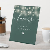 Signe De Table Prenez Une Faveur Emerald Green String Lights (In SItu)