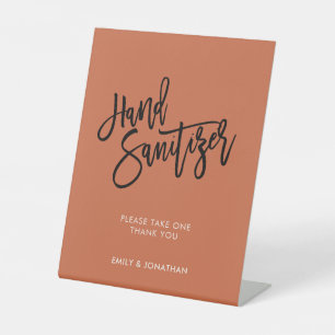 Signe De Table Script mariage.Sanitier main en terre cuite