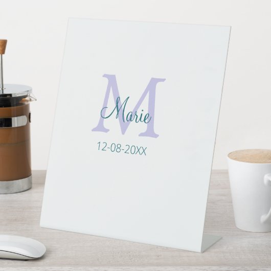 Signe De Table simple minimum ajouter nom monogramme violet vert  (In SItu)