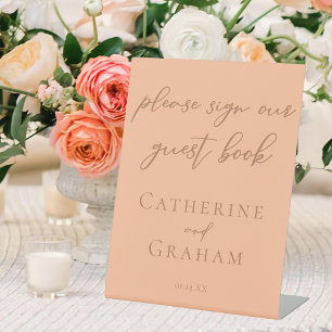 Signe De Table Simple Peach Typographie Mariage Notre livre d'hôt