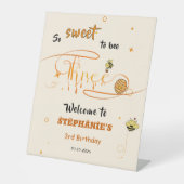 Signe De Table So Sweet To Bee Three Cute Honey Bee 3rd Birthday (Recto)