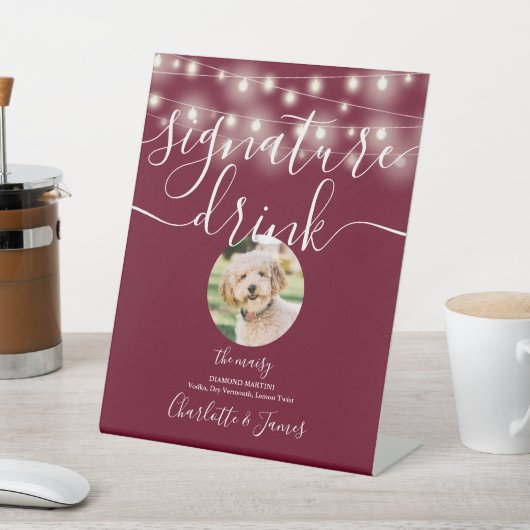 Signe De Table String Lights Burgundy Pet Signature Boisson (In SItu)