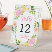 Signe De Table Summer Pink and Yellow Flowers and Foliage (In SItu)