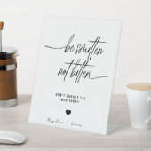 Signe De Table Symbole Calligraphy Be Smitten Not Bitten Bug Spra (In SItu)