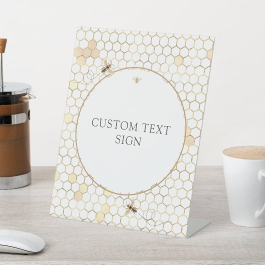 Signe De Table Symbole texte personnalisé d'une abeille dorée mod (In SItu)