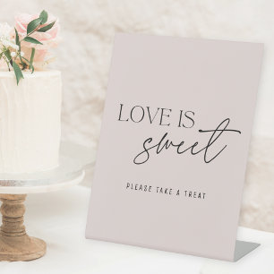 Signe De Table Table de mariage moderne rose poussiéreux Love is
