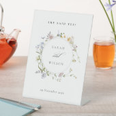 Signe De Table Terrain Floral De Pré Rustique Elle A Dit Oui (In SItu)