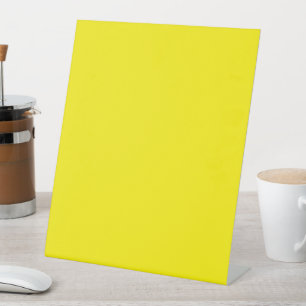 Signe De Table un arrière - plan jaune avec une bordure noire