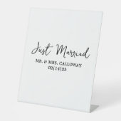 Signe De Table Une Petite Bannière Rétro Juste Marié (Recto)