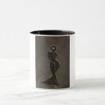 Silent Power Tasse<br><div class="desc">Minimalistisches Werk einer weiblichen Figur,  das Ruhe,  Stärke und innere Präsenz ausdrückt.</div>