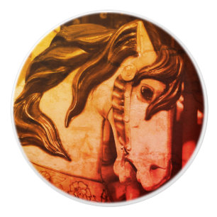 Silent Steed Carrousel Horse in Sepia Keramische Knop
