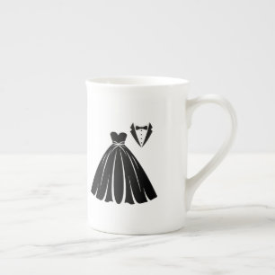 Silhouet van de trouwjurk & smoking porselein kop