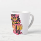 Silhouet van een man op een strand Latte Mok (Rechterhoek)