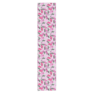 Silhouette Animal Camouflage Roze Korte Tafelloper