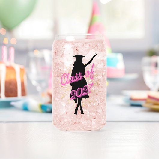 Silhouette de cap et robe de fille de la promotion (Insitu (Anniversaire))