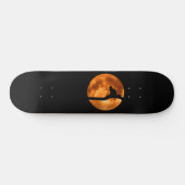 Silhouette van een zwarte kat in een boomskateboar skateboard (Horizontaal)