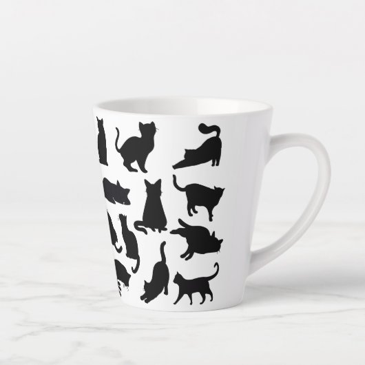 Silhouettes de chats noirs et blancs Latte Mug (Droite)
