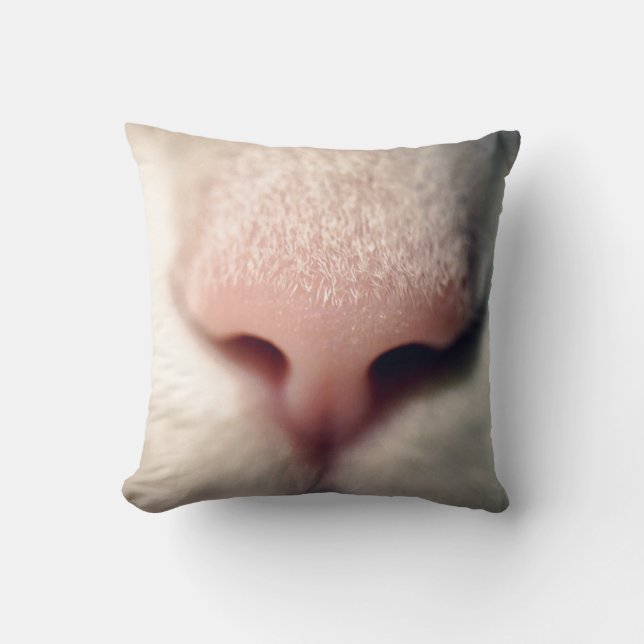 Silky White Kat Pillow Kussen (Voorkant)