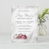 Silver Baubles Snowflakes Nieuwjaarsfeest Kaart (Staand voorkant)