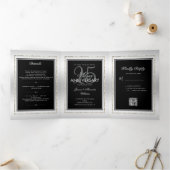 Silver & Black 25th Wedding Jubileum QR Code Drieluik Aankondiging (Binnen)