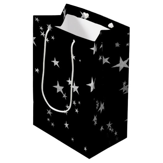 Silver Black Stars Medium Cadeauzakje (Voorkant Gekanteld)