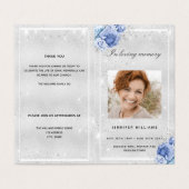 Silver blue florals foto glitter begrafenisprogram kaart (Buitenkant ongevouwen)