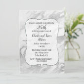 Silver en White Marged Jubileum Invitation Kaart (Staand voorkant)