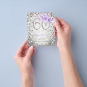 Silver Floral 60th Birthday Lichten Nodig Paars ui Flyer (Hand)