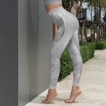 Silver Glitter Glam Bling Personalized<br><div class="desc">Personnalisez facilement ce métal brossé argenté et les leggings à motif de parties scintillant glamour avec votre propre nom personnalisé.</div>