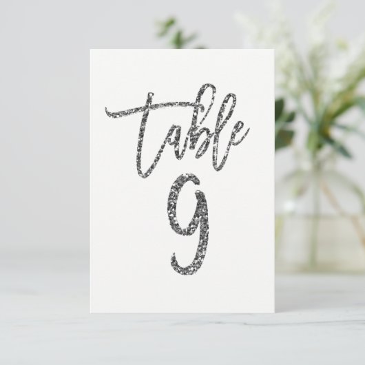 Silver Glitter Trendy Modern Script Table Number 9 Kaart (Staand voorkant)