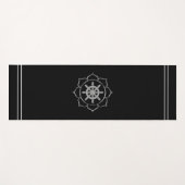 Silver Grey Shield Wheel in Lotus op Black Yogamat (Voorkant (horizontaal))