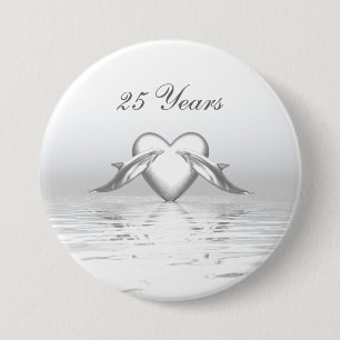 Silver Jubileum Dolphins en Heart Ronde Button 7,6 Cm