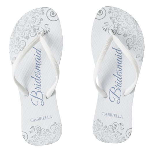 Silver Lace en Dusty Blue Script Bridesmaid Wedden Teenslippers (Voetbed)